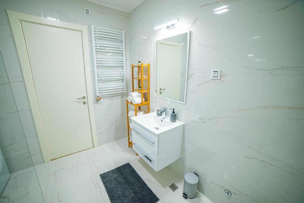 Zoe apartment Novi Sad Buitenkant foto
